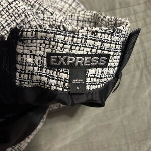Express Monochrome Tweed Skirt